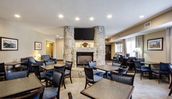 Comfort Inn & Suites Bellevue - Omaha Offutt AFB - Bellevue, NE