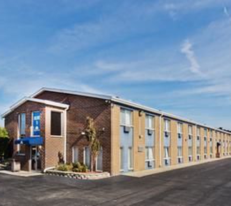 Days Inn by Wyndham Rockford - Rockford, IL