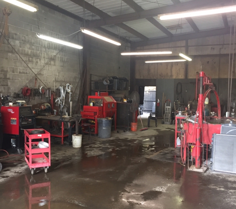 N & N Radiator Service - Dallas, TX. Complete shop