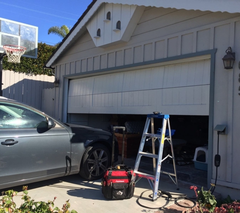 24/7 Riverside Garage Door Service - Corona, CA