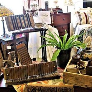 Rainbo Antiques & Interiors - Greenwood, SC