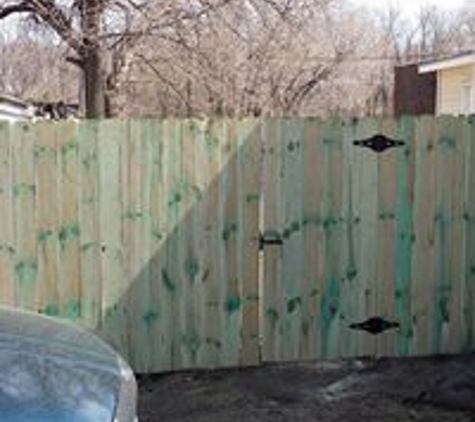 Bundy Fence - Saint Joseph, MO