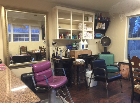Hair Candy Salon & Boutique - Blanchard, OK. New location only 4 blocks from the old location.