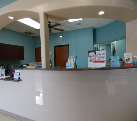 Best Smile Dental - Garland, TX. Front Desk