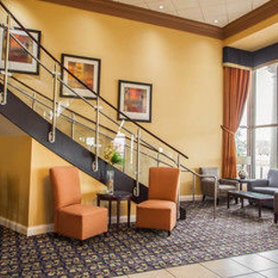 Quality Inn & Suites St Charles -West Chicago - Saint Charles, IL