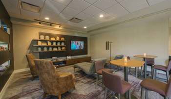 Courtyard by Marriott - Nashua, NH