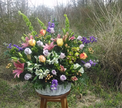 Blossoms Florist & Gifts - Sylacauga, AL