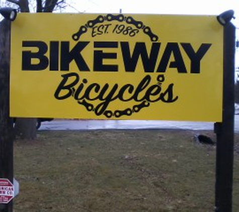 mgh truck lettering - Hopewell Junction, NY. Bikeway Bicycles Road Sign