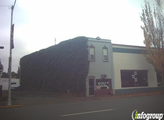 Hot Rod Hair - Dallas, OR