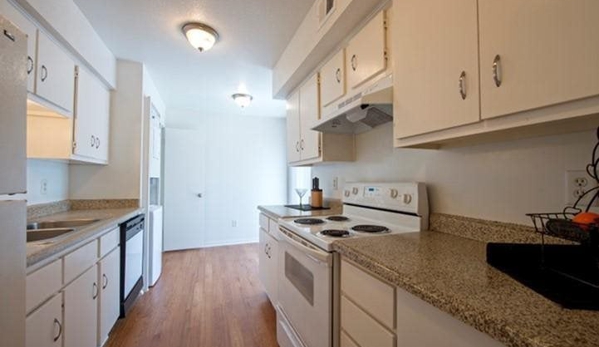 Tanglebrook Apartments - Houston, TX