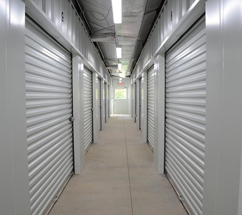 Centsable Storage - Dover, TN