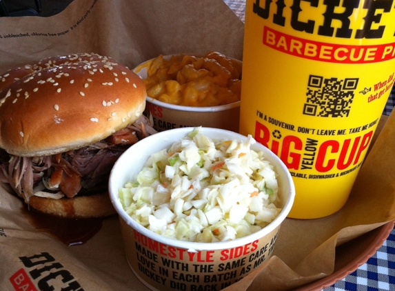 Dickey's Barbecue Pit - Burnsville, MN
