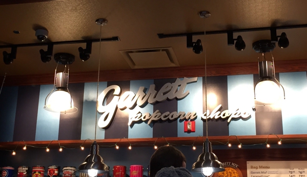 Garrett Popcorn Shops - Chicago, IL