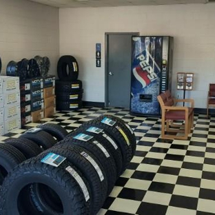 Johnny Wheels Tire Discounters - Williamsburg, KY