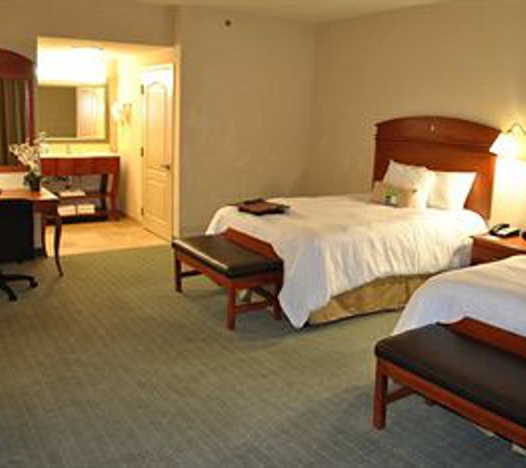 Hampton Inn & Suites Los Angeles/Sherman Oaks - Sherman Oaks, CA