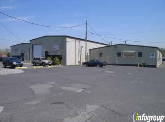 Avenal Industrial Park - Avenel, NJ