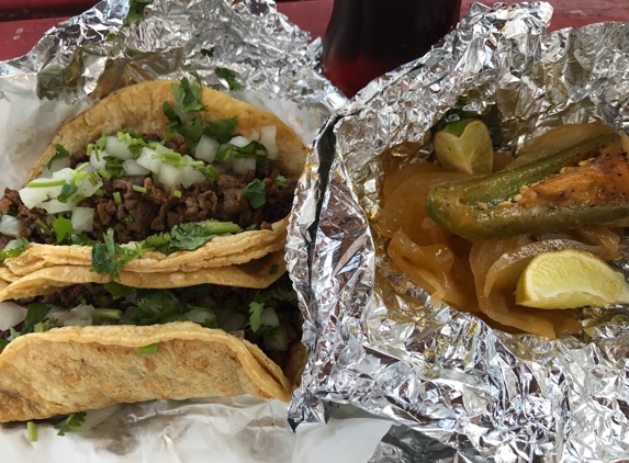 Tacos El Ganadero - Grand Rapids, MI