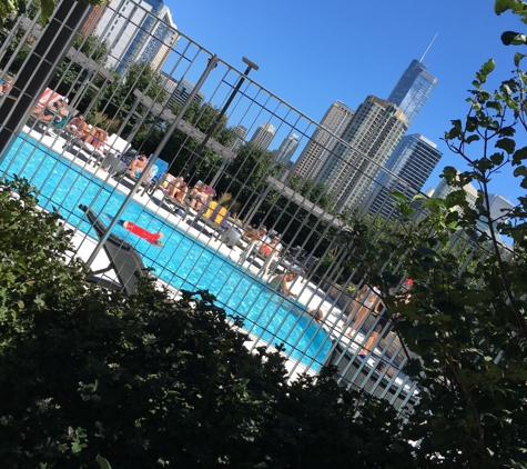 Hubbard Place - Chicago, IL