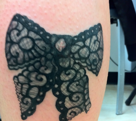 Essential Ink Body Art - Murrieta, CA