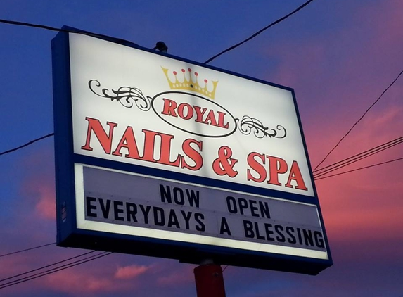 Royal Nails And Spa - Saint Augustine, FL