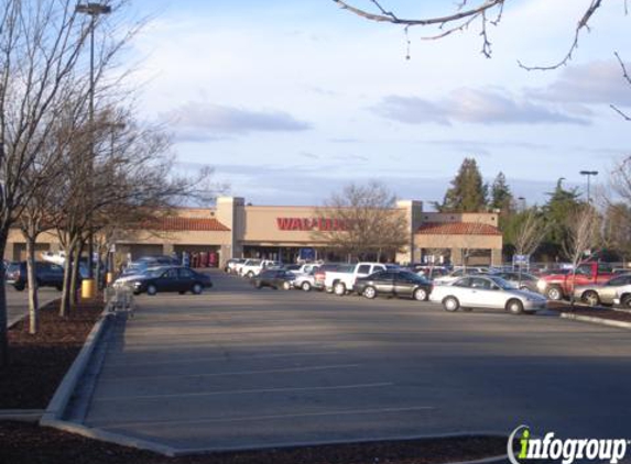 Walmart Supercenter - Fresno, CA