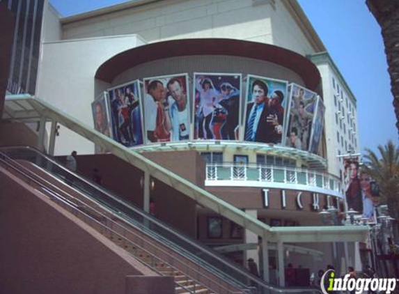 SKECHERS Retail - Burbank, CA