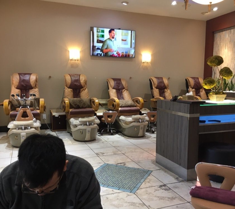 Beverly Hills Nail & Spa - Dallas, TX