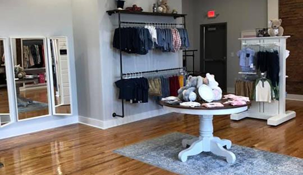 Her Boutique & Her Littles - Martinsville, IN