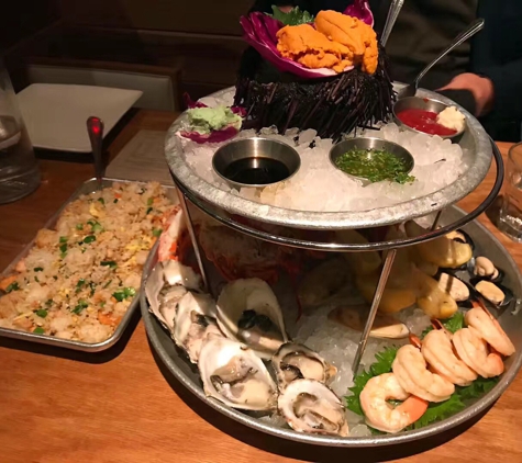 EMC Seafood & Rawbar - Los Angeles, CA