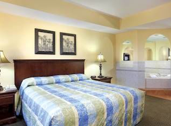 Wyndham Sea Gardens Beach and Tennis Resort - Pompano Beach, FL