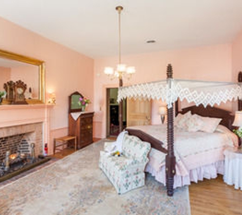 Smithfield Farm Bed and Breakfast - Berryville, VA