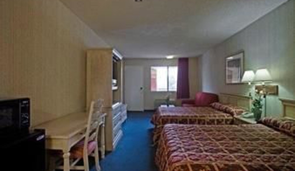 Days Inn by Wyndham Hemet - Hemet, CA