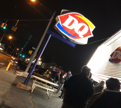 Dairy Queen (Treat) - Seasonally Closed - Wallingford, CT