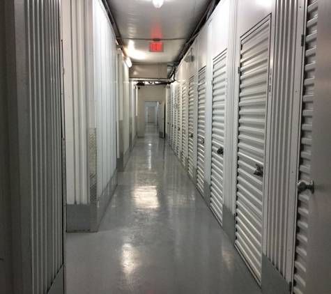Life Storage - Sarasota - Sarasota, FL