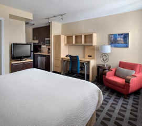 TownePlace Suites Republic Airport Long Island/Farmingdale - Farmingdale, NY