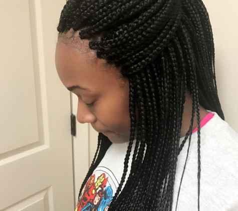 Paris hair braiding and weaving - Houston, TX