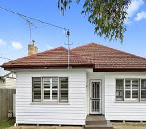 CommandStar Insulation - Sebastopol, VIC. Top up the ceiling insulation in your home.