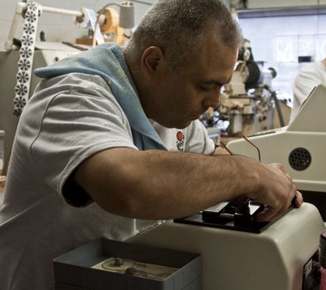 Santa Barbara Eyeglass Factory - Santa Barbara, CA