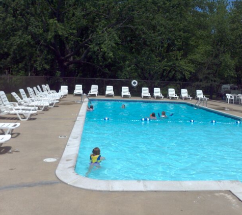 Stand Rock Campground - Wisconsin Dells, WI