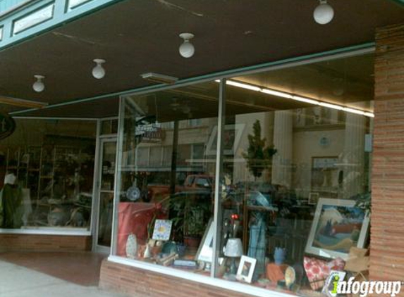 Valley Art Gallery - Forest Grove, OR