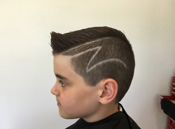 Laritza's Hair Salon - Ourimbah, NSW