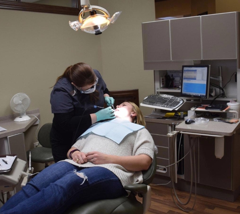 Fox View Dental: Dr. Chad Yenchesky, DDS - De Pere, WI