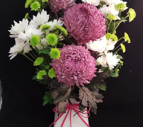Salamander Village Florist - Salamander Bay, NSW
