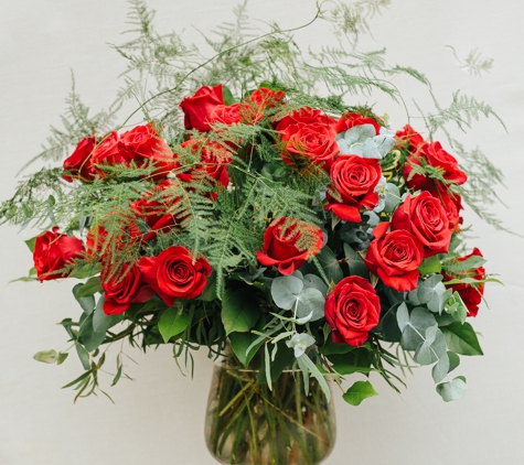 In Bloom Flowers - Blaine, WA. Red Roses in a Vase