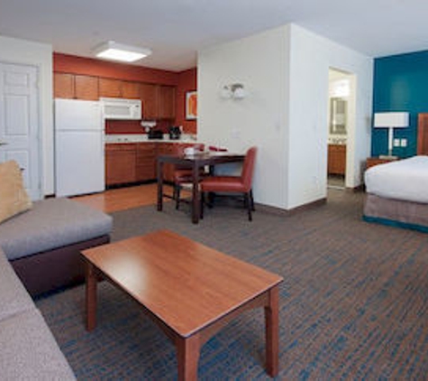 Residence Inn Des Moines West at Jordan Creek Town Center - West Des Moines, IA