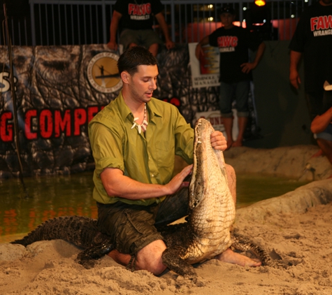 FAWC: Freestyle Alligator Wrestling Competition - Hollywood, FL