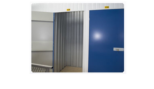 Eastlakes Self Storage - Caves Beach, NSW