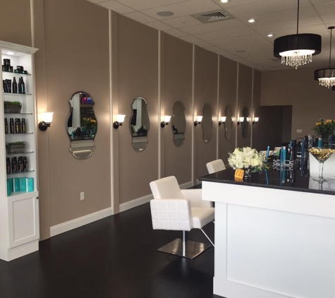 Live Love Locks Blow Dry Bar - Fort Myers, FL