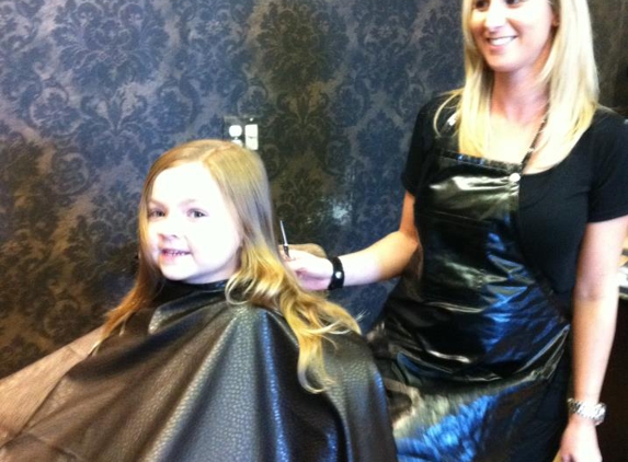 Hairstylist Jennifer @ Posh Hair and Skin Studio - Camarillo, CA