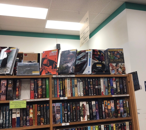 Half Price Books - Bethel Park, PA